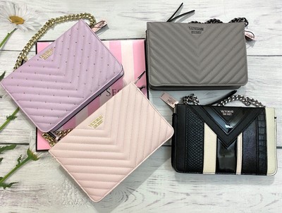 VICTORIA'S SECRET Borsa a tracolla testurizzata trapuntata a V 24/7 - NOIR  di Victoria's Secret - WOW GRL