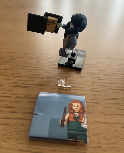 Lego Harry Potter Moaning Myrtle Mini Figure Series 2 - Picture 3 of 4