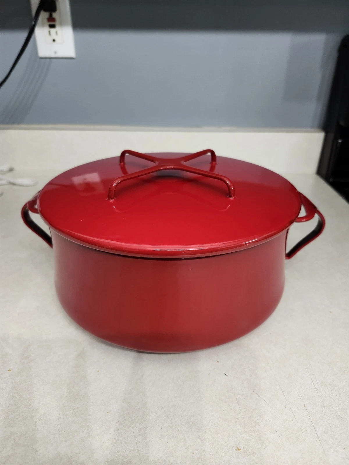 DANSK Kobenstyle Round Dutch Oven Red Enameled Pot Casserole EUC