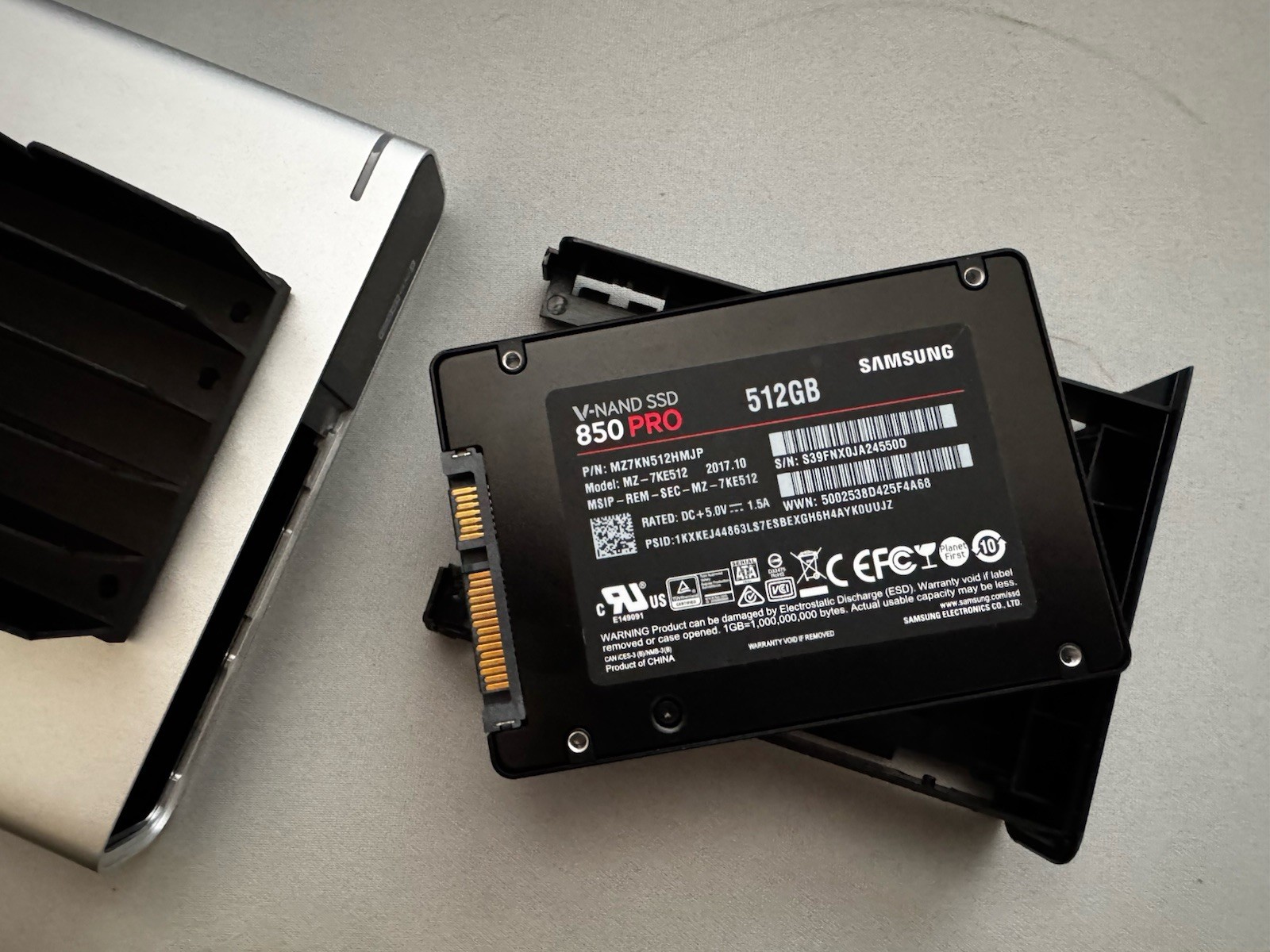 Ubiquiti UniFi Cloud Key Gen2 Plus Networking Device - UCK-G2-PLUS w/ 512 SSD