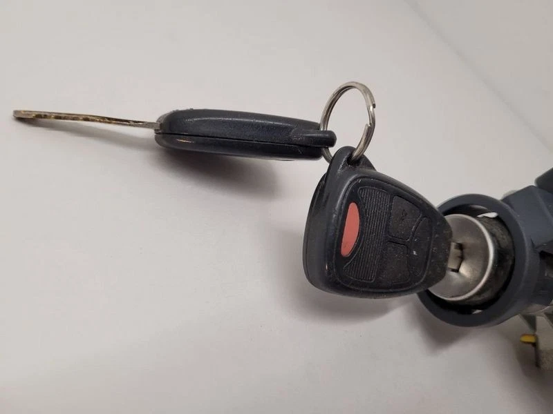 2006-2010 克莱斯勒 PT 巡洋舰点火开关锁气缸带钥匙组件 Oem — 第 4/4 张图片