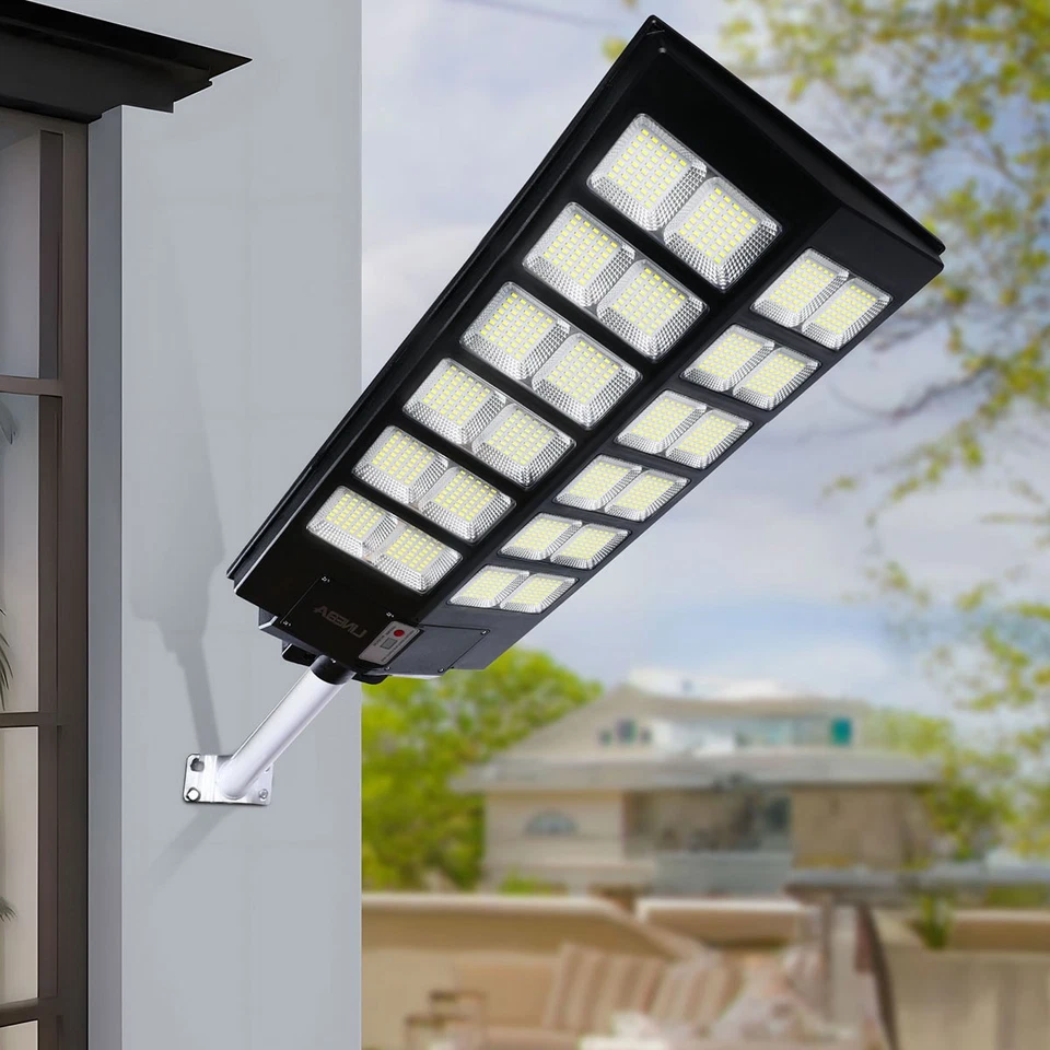 Lámpara de calle solar comercial 12000000LM LED de anochecer a amanecer para exteriores Foto 4 de 4