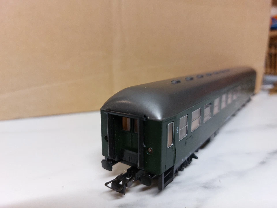 train ho voiture voyageurs ho  roco electrique - Photo 3/4