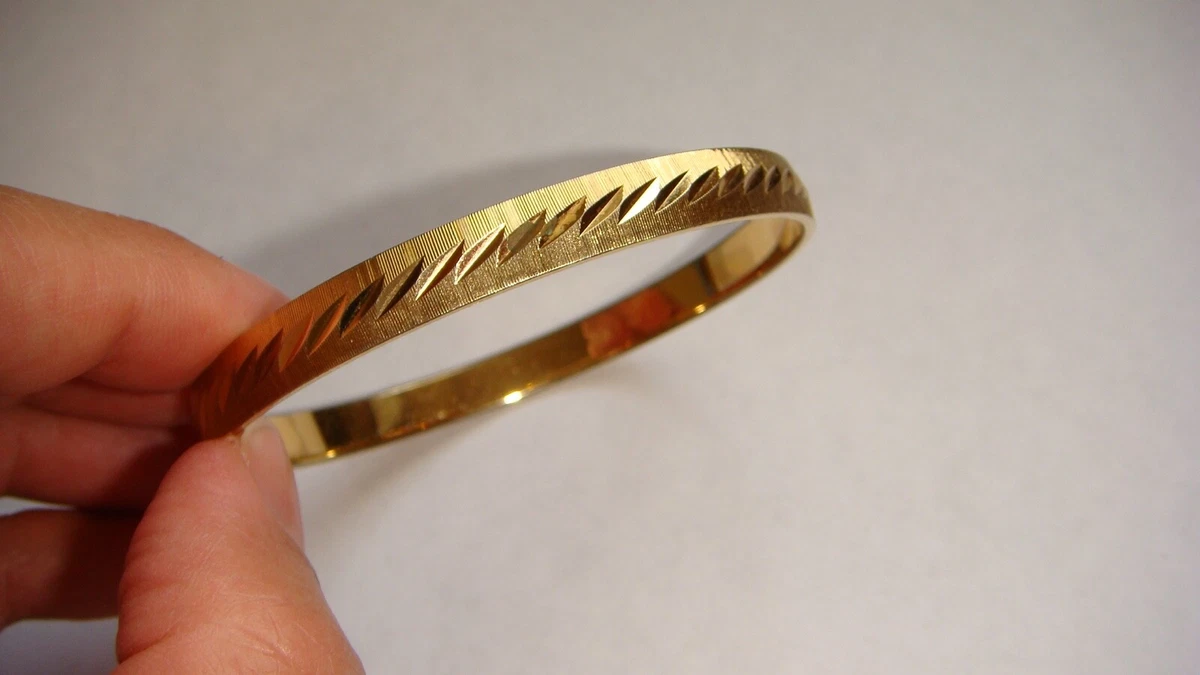 VINTAGE MERKED MONET L GOLD TONE TEXTURED BANGLE BRACELET ESTATE