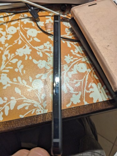 Essential PH-1 128GB (Unlocked) Smartphone - Black Moon LineageOS Weak Battery - Picture 5 of 8