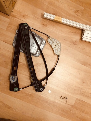 VW JETTA III 3 FENSTERHEBER MECHANIK FENSTERHEBERMECHANIK vorne links VL (HH77)