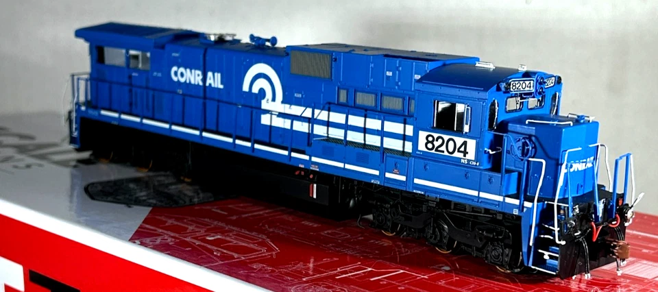 SCALETRAINS HO SC GE C39-8 PH3 LOCOMOTIVE W/SOUND&DCC (DAMAGED) CONRAIL SXT38747 - Image 2 of 4