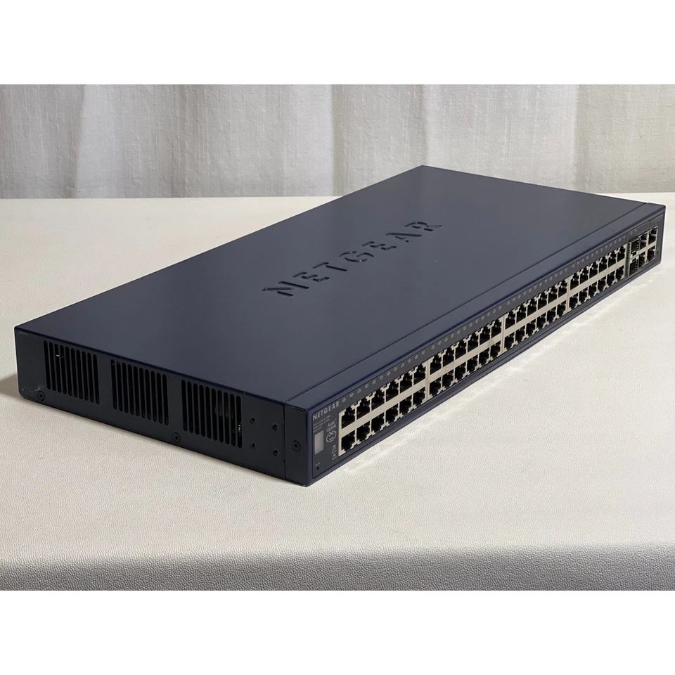 Netgear Prosafe Smart Switch FS752TS Stackable 48+4 Port 10/100 - Image 3 of 4