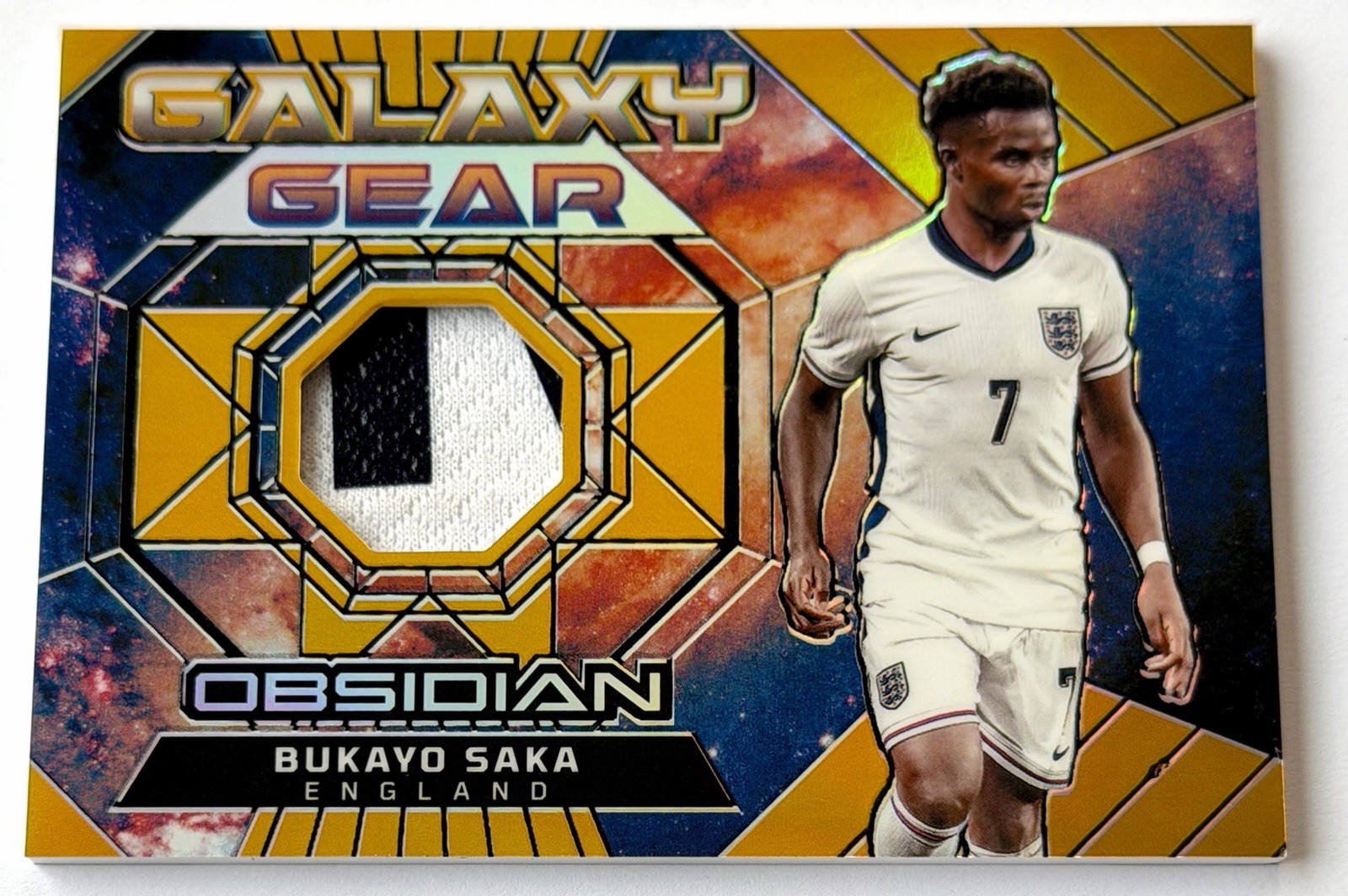 Bukayo Saka 2024 Obsidian #GG-BS Galaxy Gear /199 Price Guide