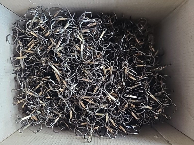 VMC 9650 BZ Bronze #2 Box of 1 000 - Made In France - Treble Hooks New Old Stock