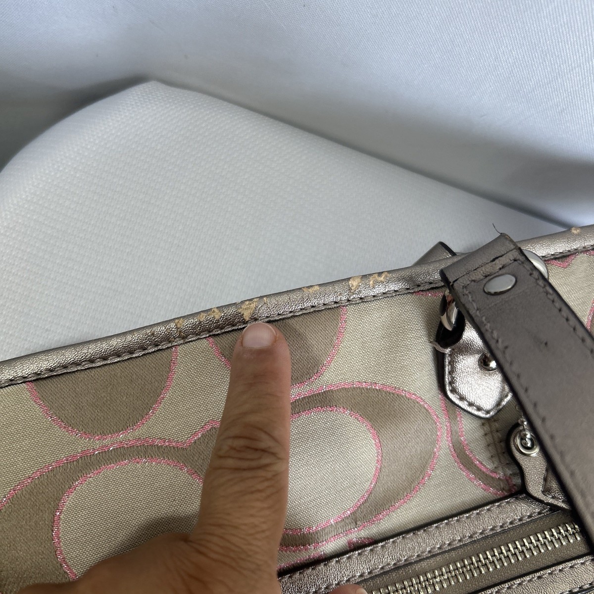 Coach Daisy Outline Signature Metallic Pink Beige Emma Tote 
