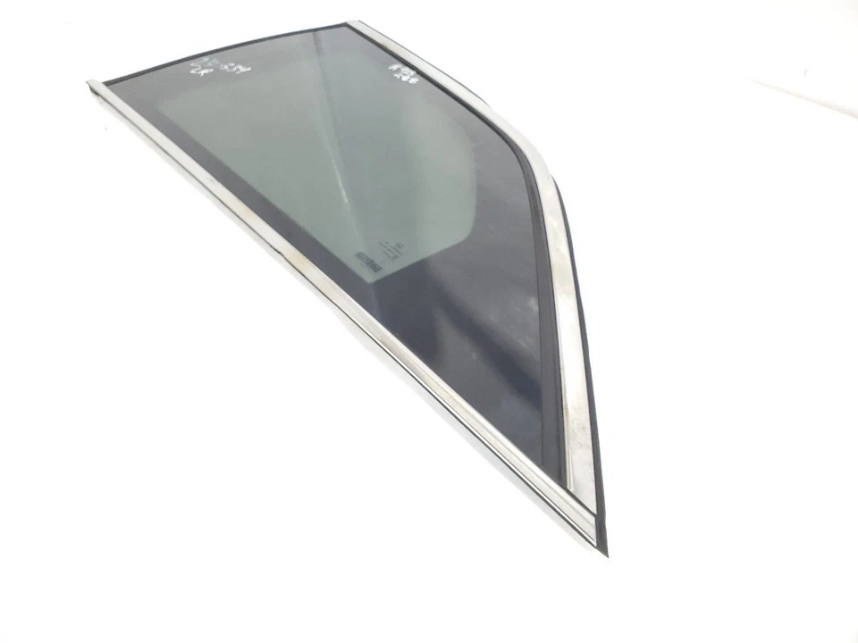 Cuarto de vidrio trasero izquierdo Honda Odyssey 2011 2017 OEM con tinte de privacidad Foto 3 de 4