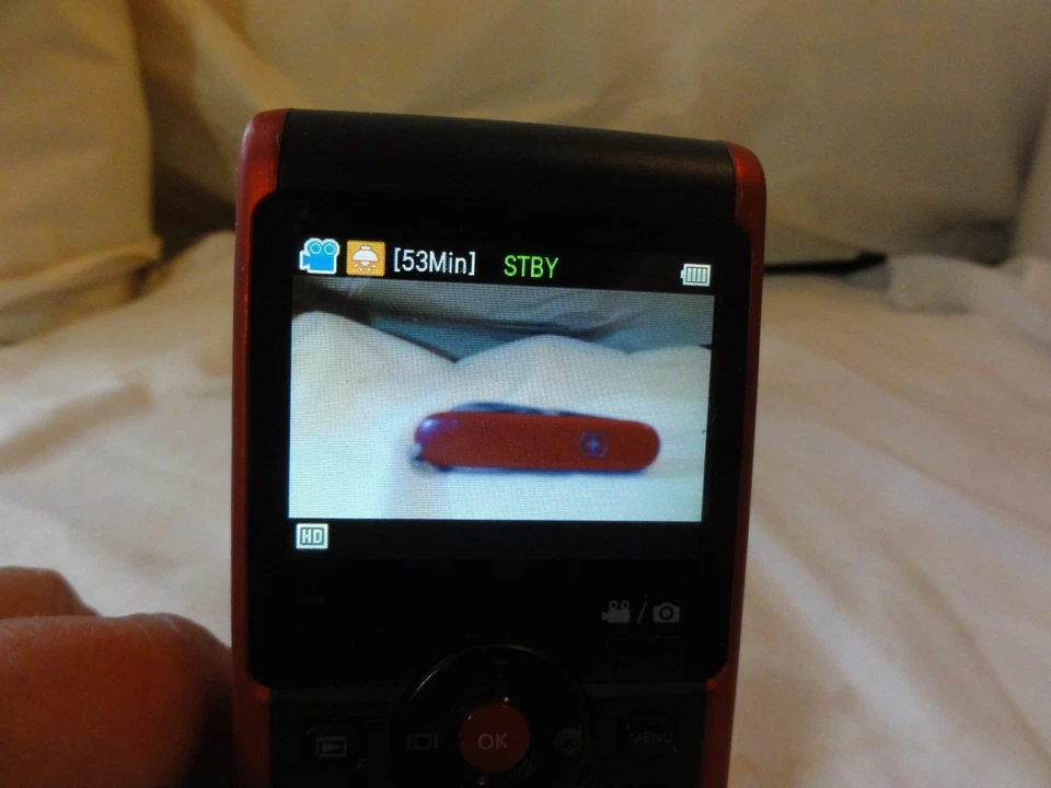 Samsung HMX W200RN Action Camera FULL HD Camcorder Tested And Working - Image 4 of 4