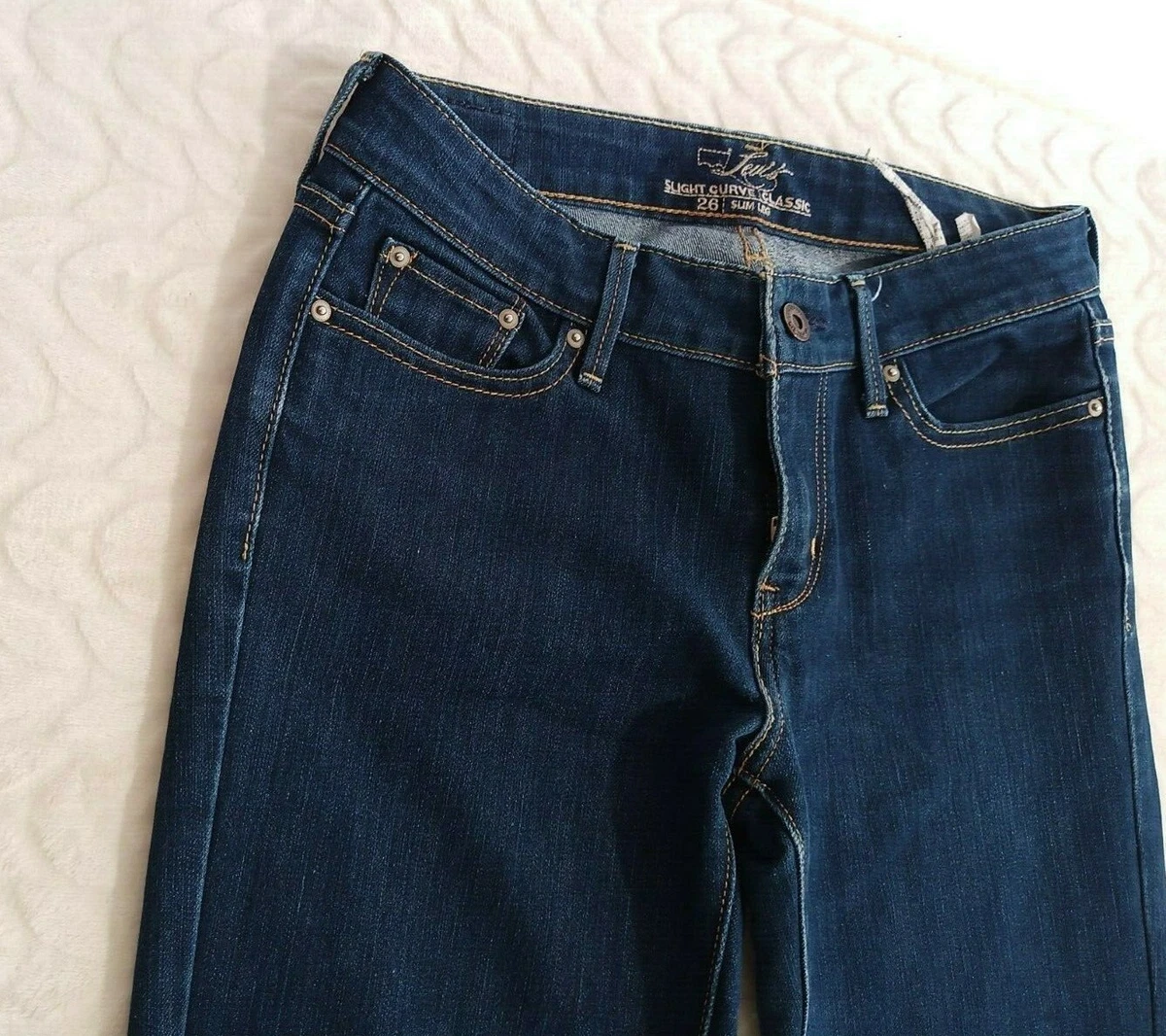 Levis slight curve 2024 classic slim leg