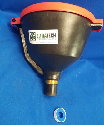 Ultratech 651 Drum Funnel With Lid, 13-3/8, With Spout