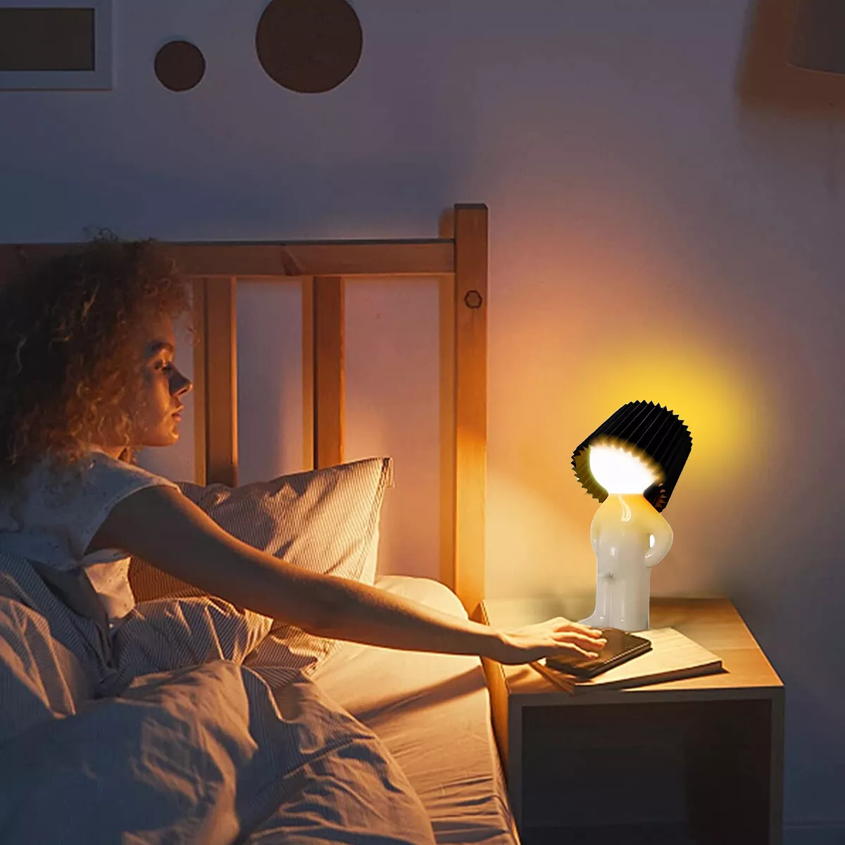 Naughty Boy Table Lamp Shyness Night Light ဖြုတ်တပ်နိုင်သော Shade Desk မီးအိမ် အလှဆင်ခြင်းလက်ဆောင် - ပုံ 10 of 19