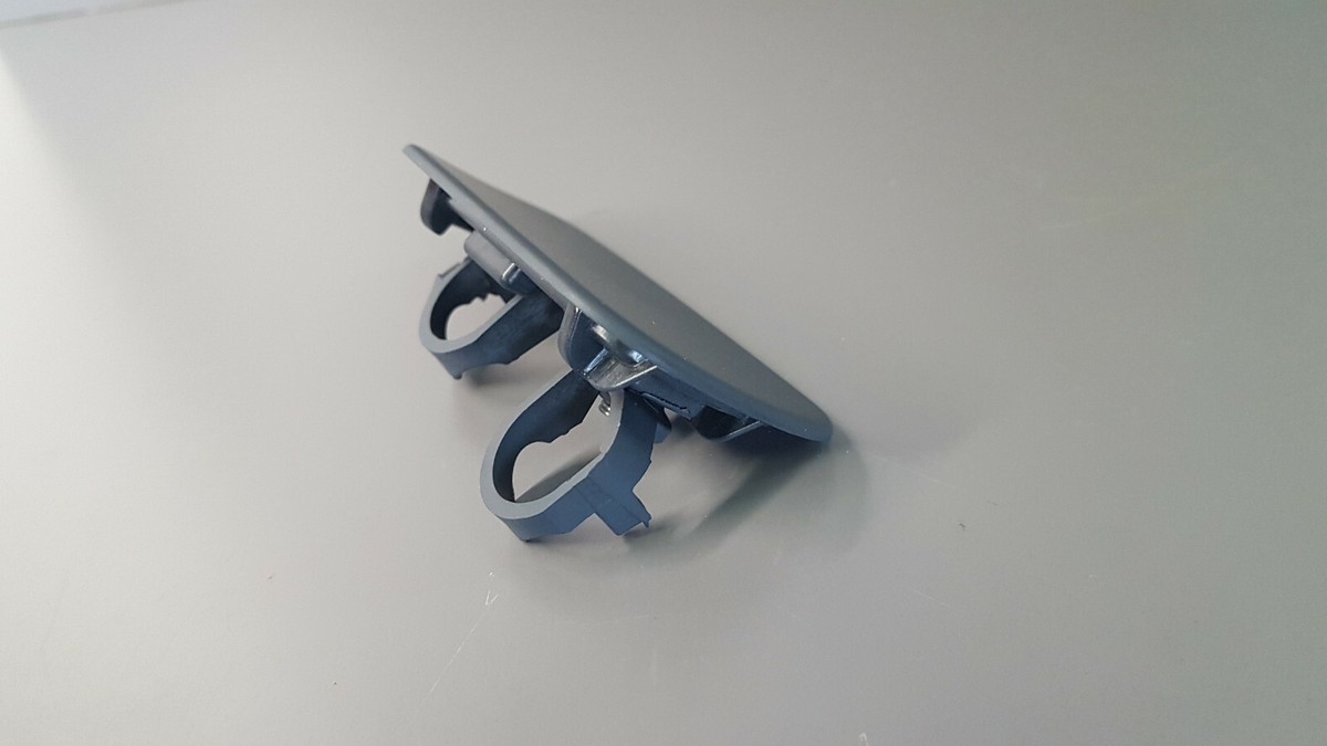 NEW GENUINE BMW 3 SERIES E46 COVER SPRAY NOZZLE PRIMED RIGHT 