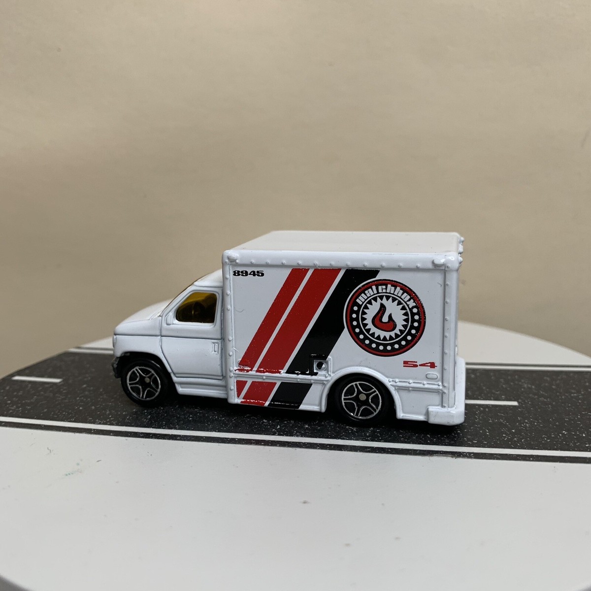 2000 Matchbox 5 Alarm 5-Pack Fire Rescue Ford Box Truck White/Red