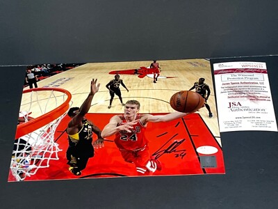 Lauri Markkanen Chicago Bulls Autographed Signed 8x10 JSA WITNESS COA ~