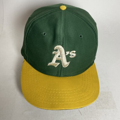 Vintage Oakland Athletics A's Hat Cap Snapback Trucker Universal