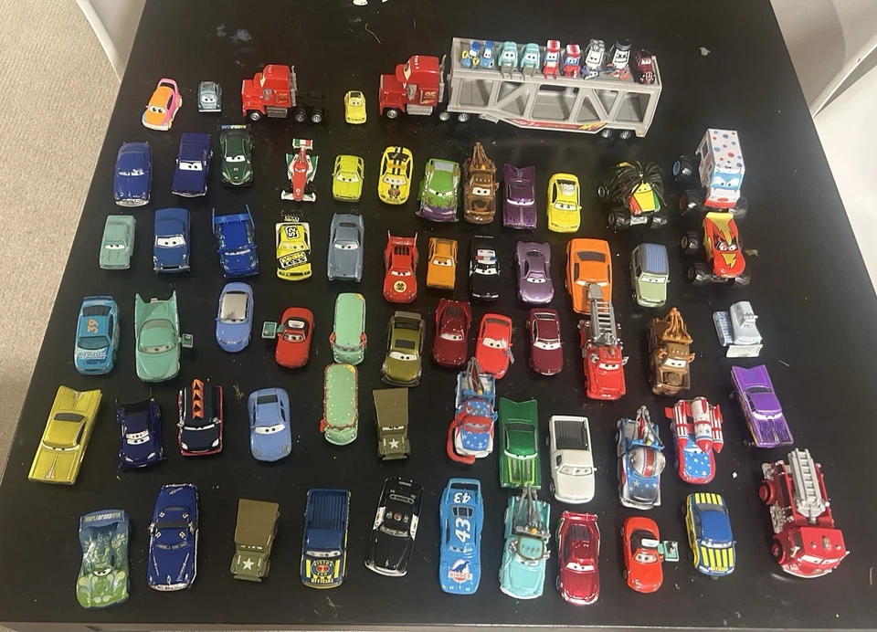 🏎️Lote de 73 Coches Disney Pixar Mattel Diecast Collection Lightning McQueen Mack Foto 3 de 4