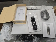 Evistr L157 Handheld Playback Built-In Mic 8GB Digital Voice Activated Recorder