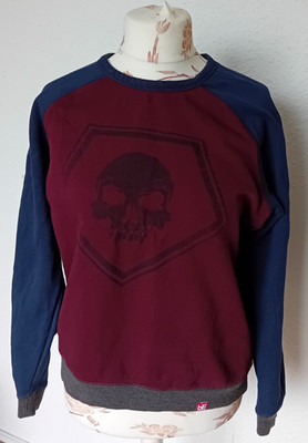 2x Sweater Dead by Daylight Offizieller Merch von GAYA Gr. L ( bE HAV10UR ) 2017