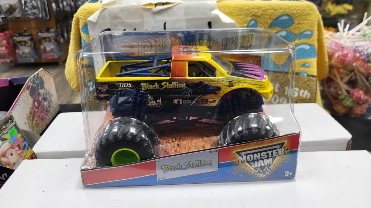 Hot Wheels 1:24 Diecast Monster Trucks for sale - eBay