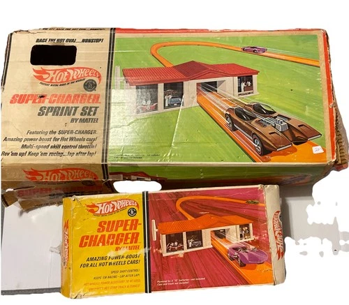 Vintage 1968 Mattel Hot Wheels Super-Charger Sprint Set with Extra Super Charger