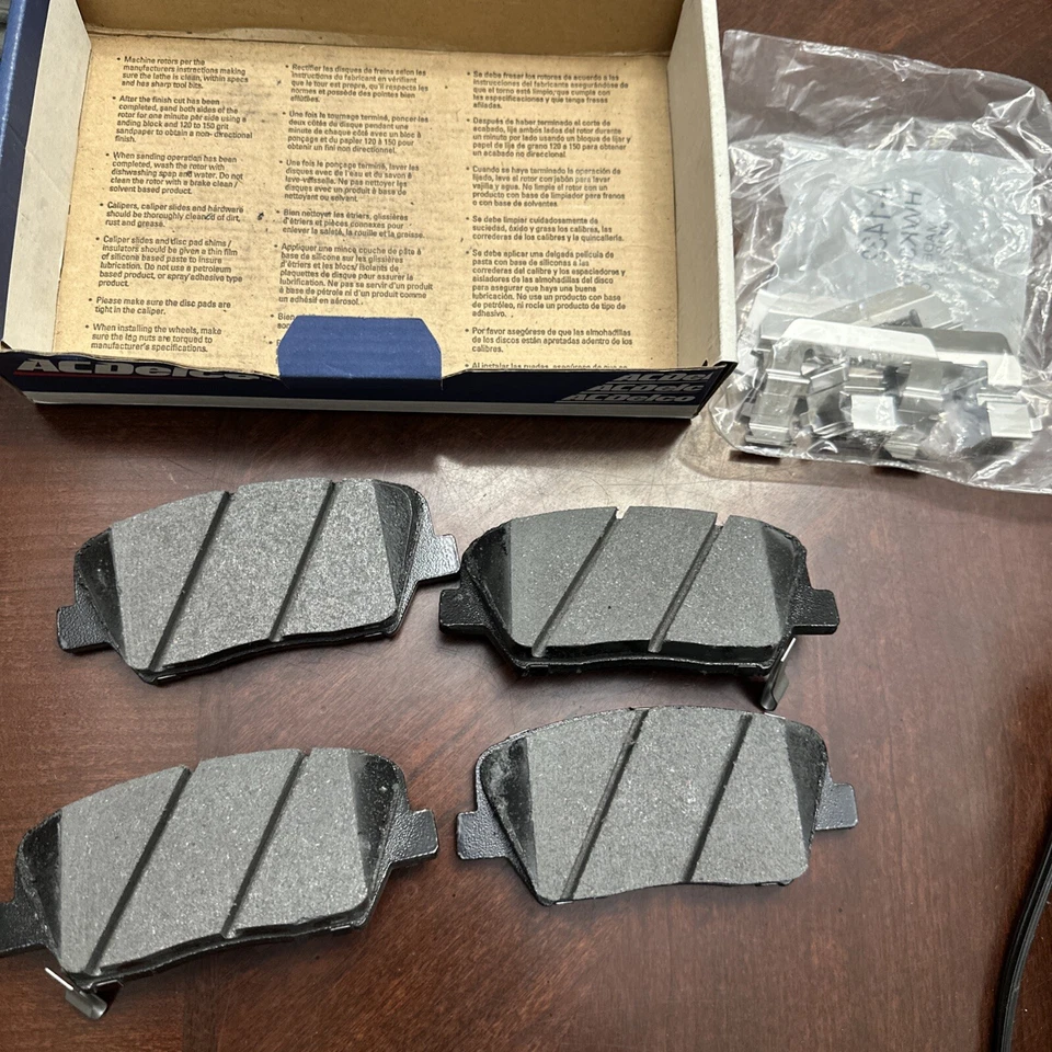 Juego de pastillas de freno de disco ACDelco 17D1432CH para modelos seleccionados de Hyundai Kia 10-17 Foto 2 de 4