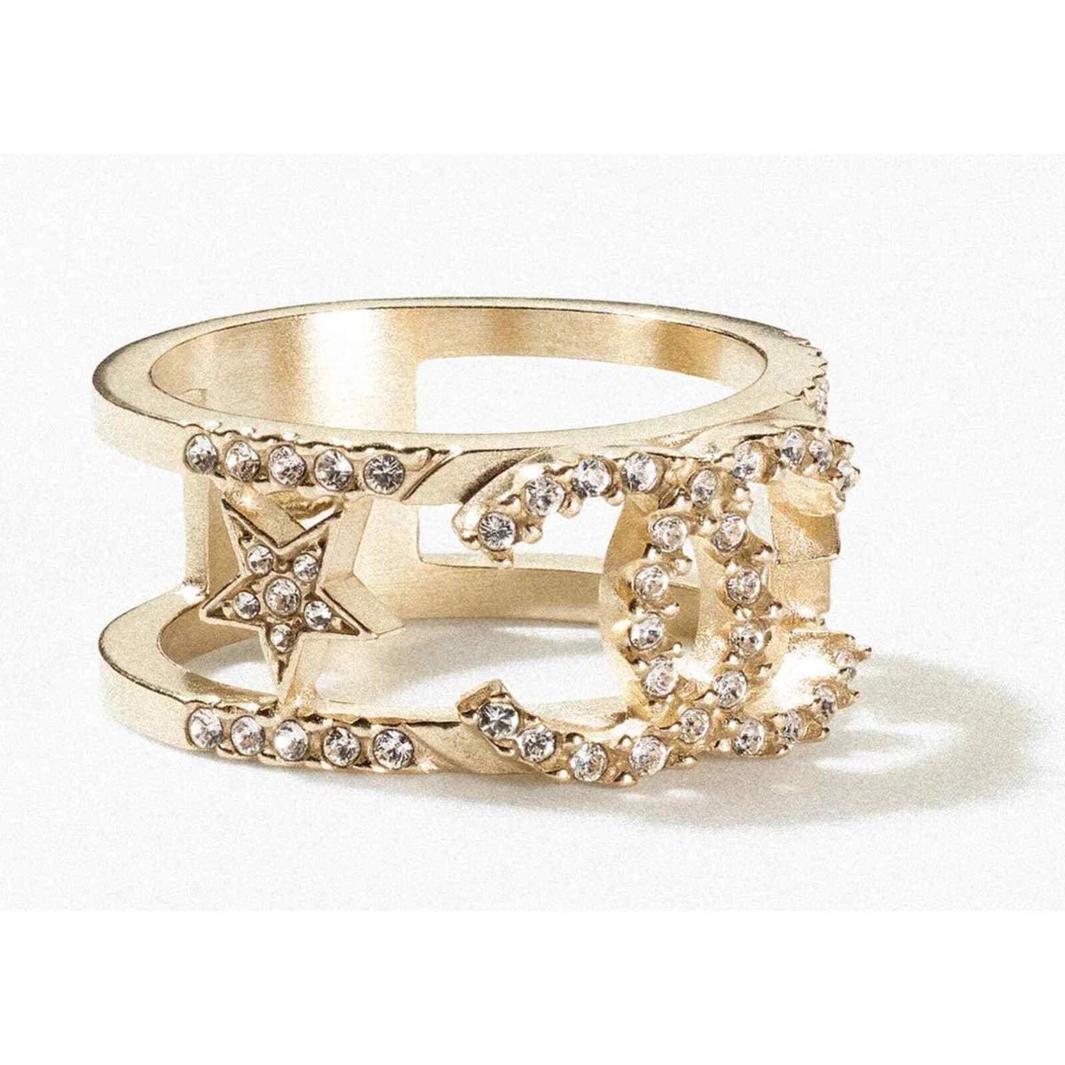Chanel 22S Gold Crystal Star Interlocking CC Logo Metal Fashion