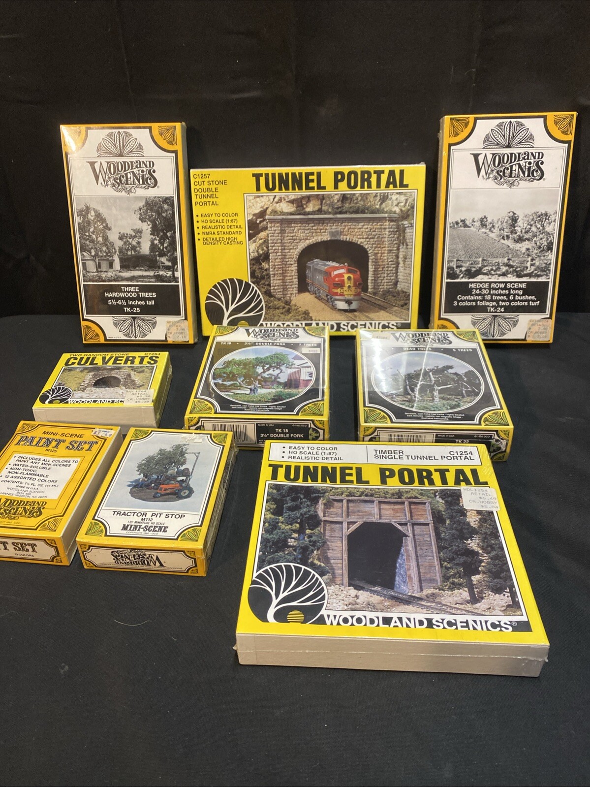 Woodland Scenic Accents Ho Scale Train Tunnels Trees & Paint Set Bulk Lot of 9