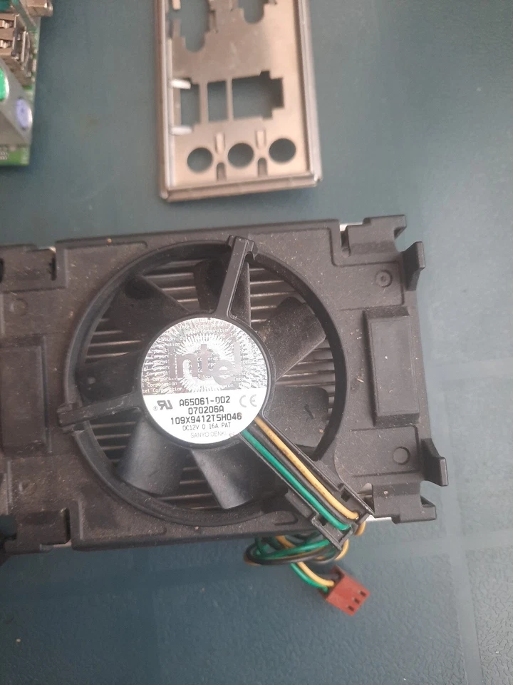 Intel Desktop Board D845GRG A84534-301 Socket 478 Motherboard (Untested) - Image 4 of 4