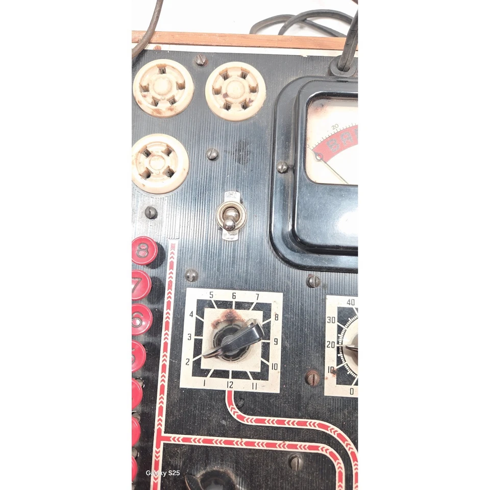Probador de tubos Supreme Modelo 503 instrumento electrónico vintage con estuche de madera Foto 2 de 4