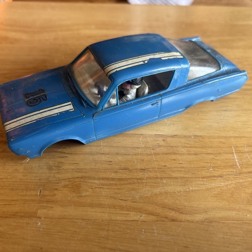 Vintage 1966 Strombecker Plymouth Barracuda 1/32 Slot Car Body - Picture 4 of 5