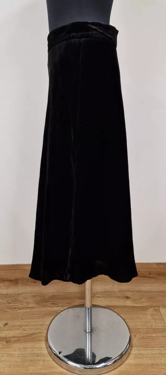 Black velvet skirt size clearance 14