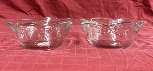 Vintage Anchor Hocking Savannah Embossed Cereal/Salad Bowls 6 1/4” (Set of 2)