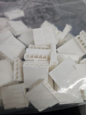 ^5 pin Rectangular Connectors - Housings Plug Natural 0.165'' (4.20mm) QTY 75