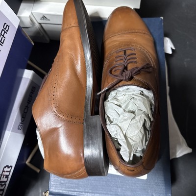 Cole Haan Men display picture 1