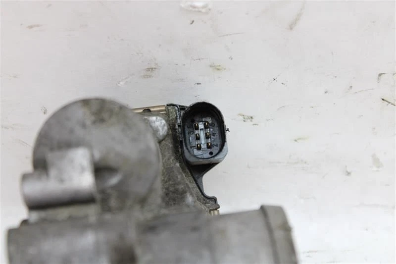 CUERPO ACELERADOR Beetle Jetta Golf 99 00 01 02 03 04 05 06 06A133062C 725720 Foto 2 de 4