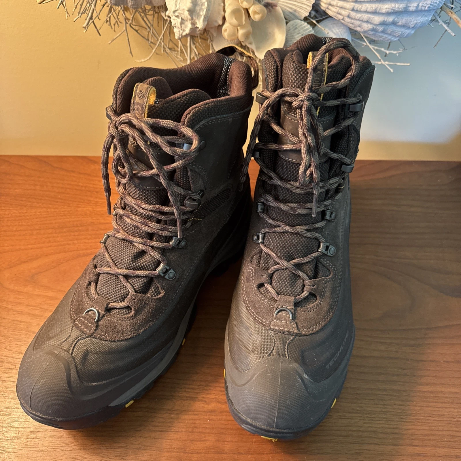 Columbia Omni-Heat Techlite 200g Insulated Winter Boots Men’s 11 Black Omni-Grip