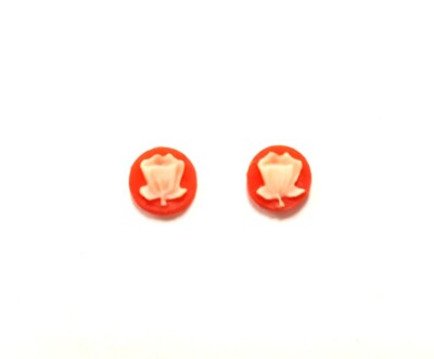 12 Vintage Hong Kong Carnelian Tulip Flower 7mm. Round Resin Cameos 542PT