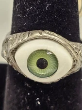 Vintage Evil eye ring Size 5 good luck charm ward off evil spirits  Iris Green