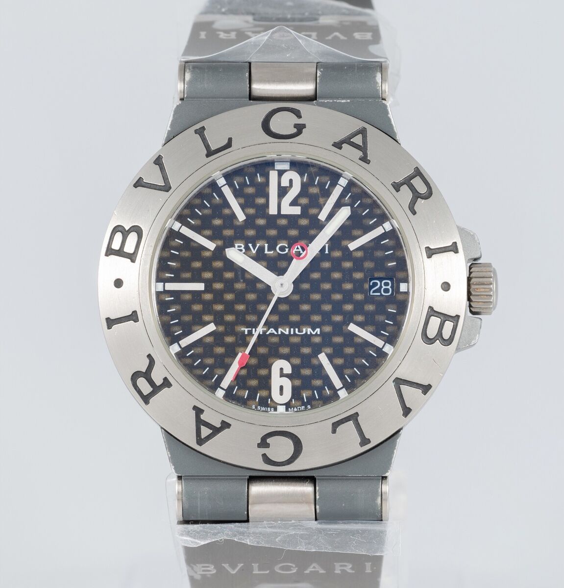 BVLGARI チタン ラバーベルト 時計 TI 38 TA|ファッション BVLGARI チタン ラバーベルト 時計 TI 38 TA|ファッション