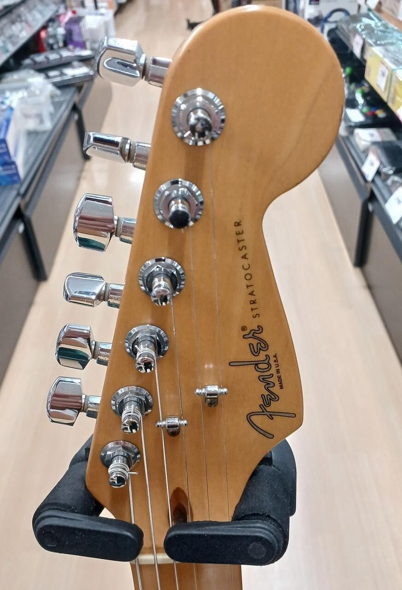 FENDER AMERICAN STANDARD STRATOCASTER Electric Guitar #30228