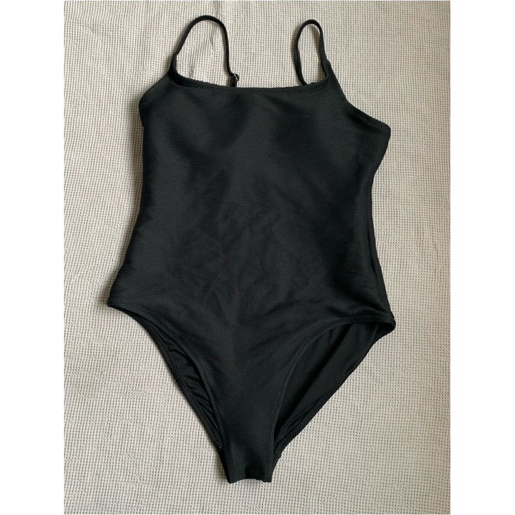 Old Navy Black Women's Medium Ribbed One-Piece Swimsuit Built in Bra Beach Basic
