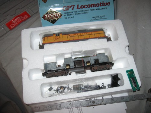 A4032Z HO PROTO 2000 23045 UNION PACIFIC RR 102 EMD GP7 Ph2 DIESEL LOCO ...