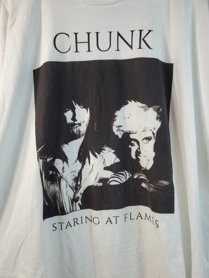 Camiseta masculina manga curta Chunk branca gola redonda Staring at Flames XL - Imagem 2 de 4