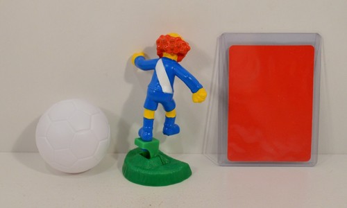 RARE 2002 Willie 4" Burger King EUROPE Soccer Action Figure Simpsons - Picture 6 of 9