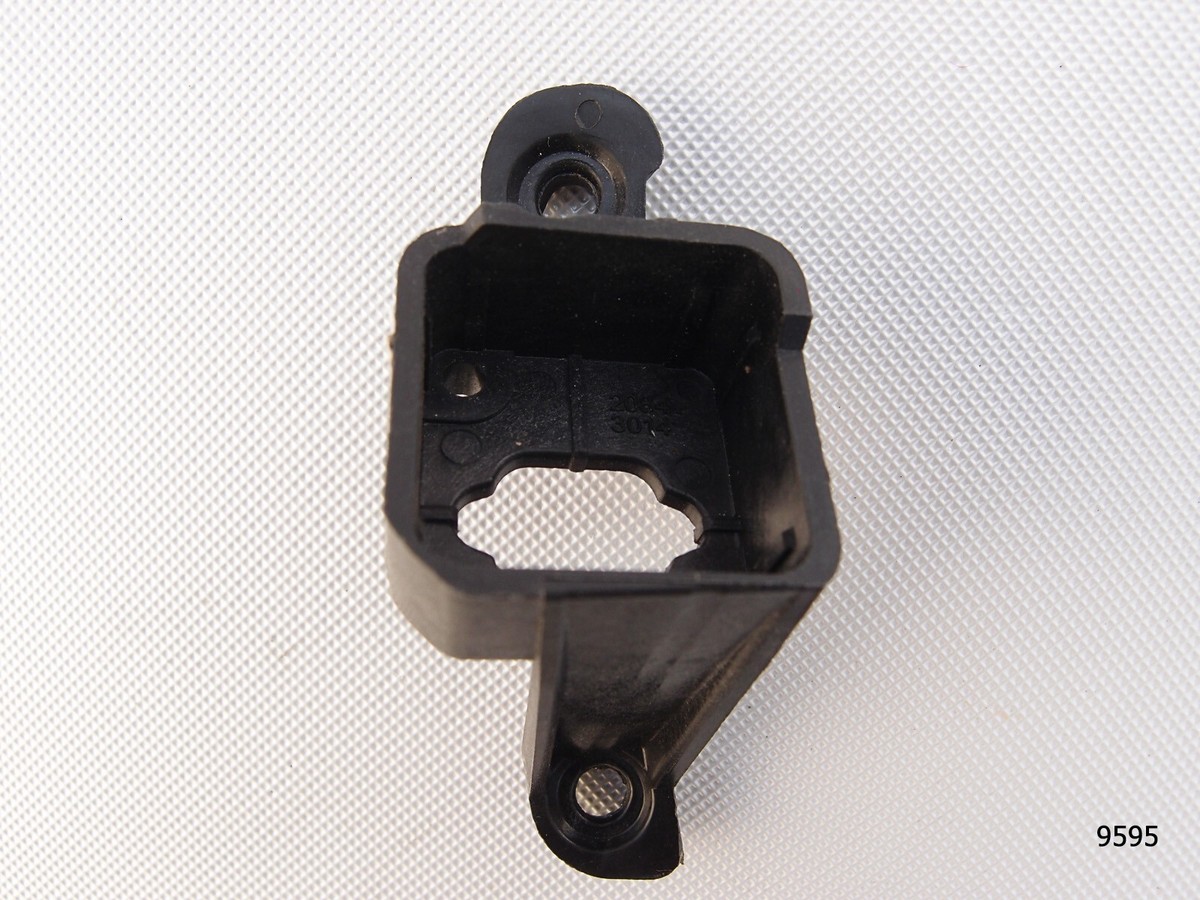 2014-2020 OEM NISSAN Rogue SURROUND VIEW CAMERA BRACKET right